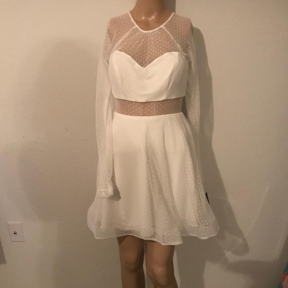 ⚡️new white teeze me dress⚡️